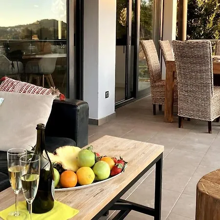 Tranquil Large 6 Bedroom Family Sleeps 20 Near Sitges