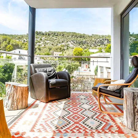Tranquil Large 6 Bedroom Family Sleeps 20 Near Sitges